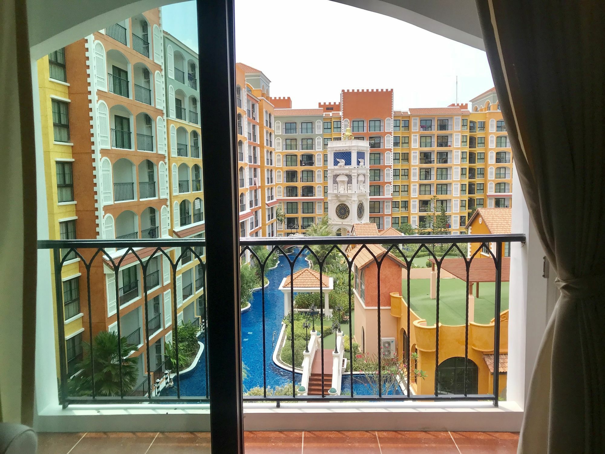 Appartement Venetian Pattaya à Sattahip Extérieur photo